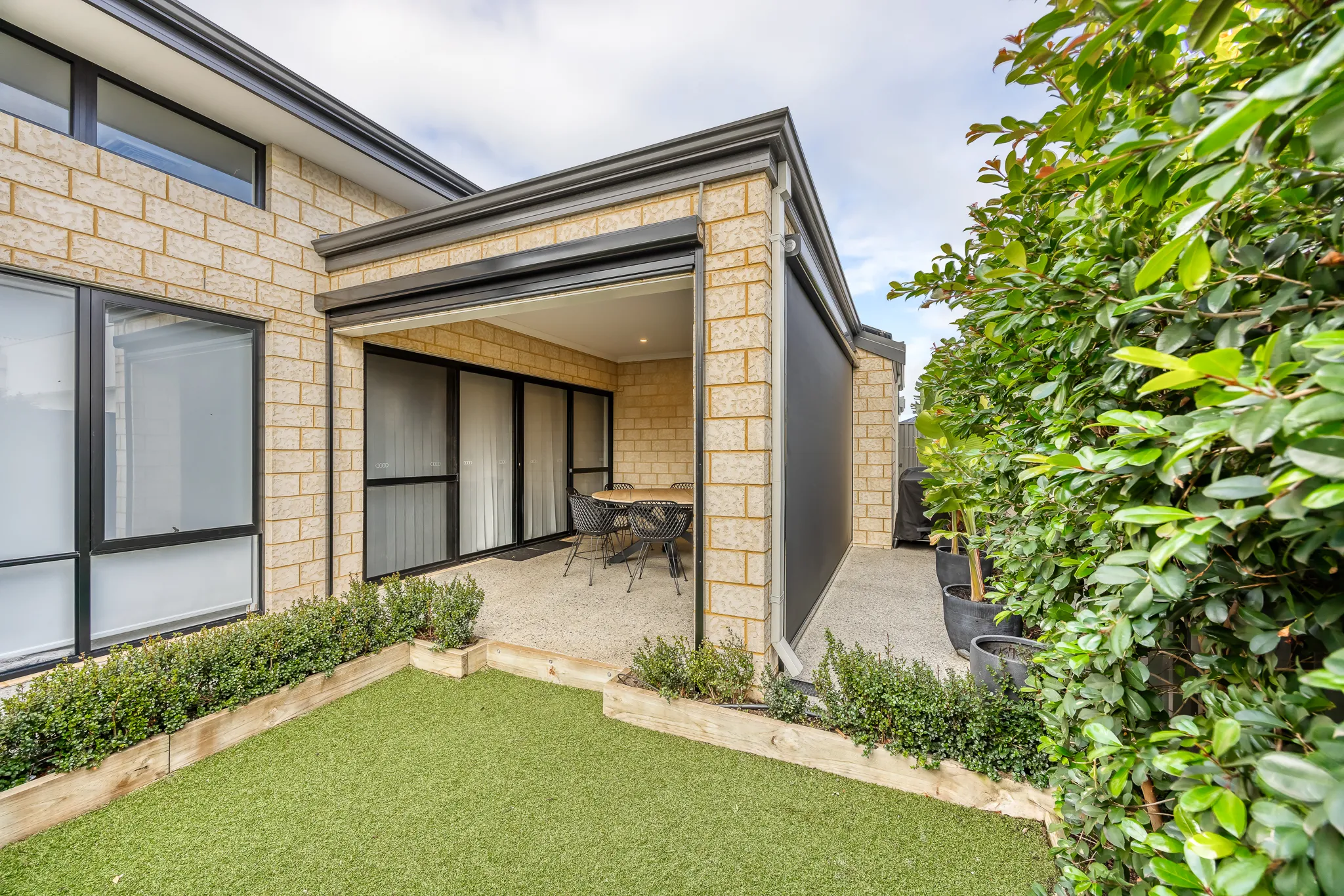 Roller Shutters and Outdoor Blinds Perth | Smarter Outdoors